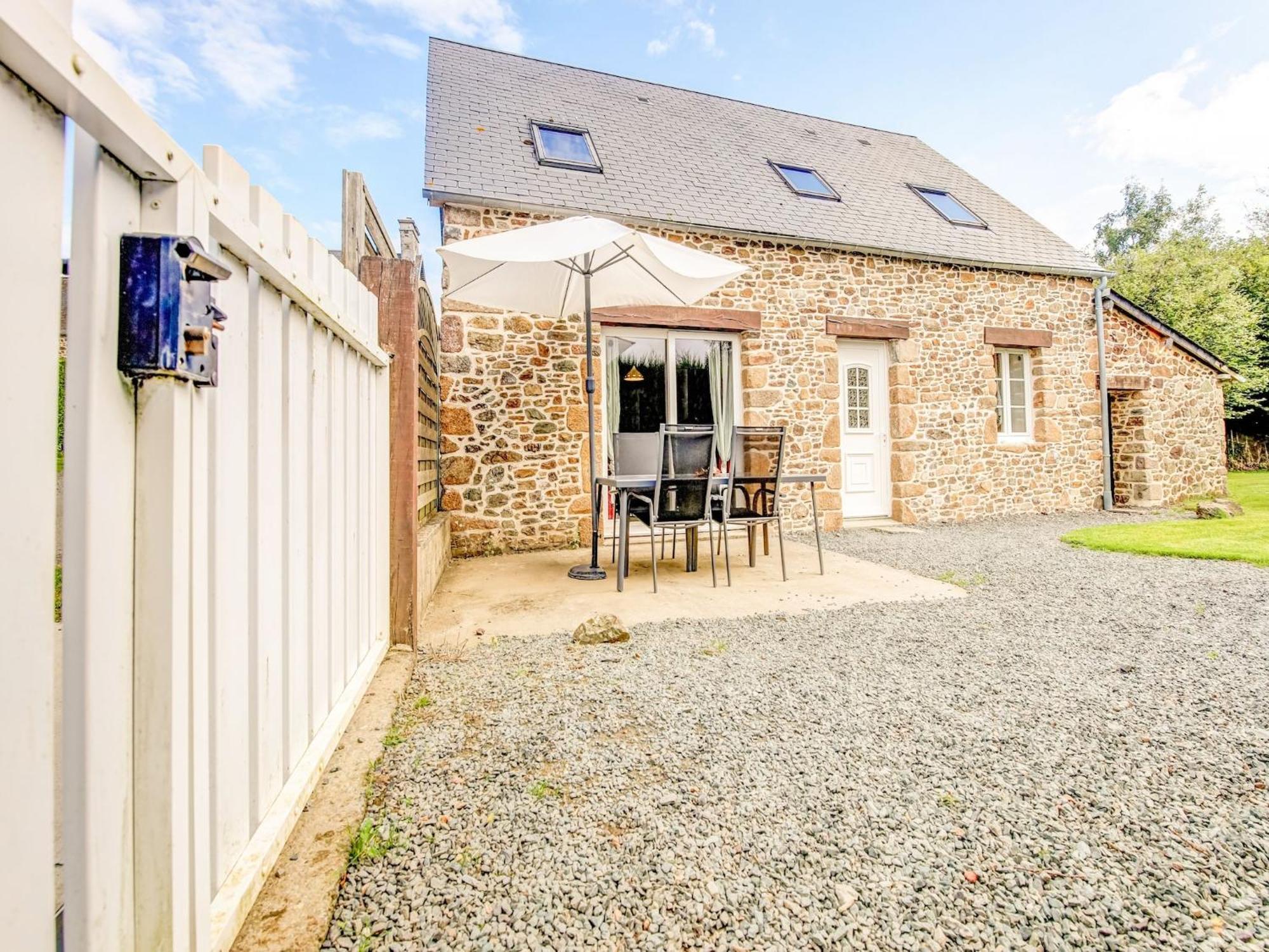 Holiday Home With Garden In Brainville Extérieur photo